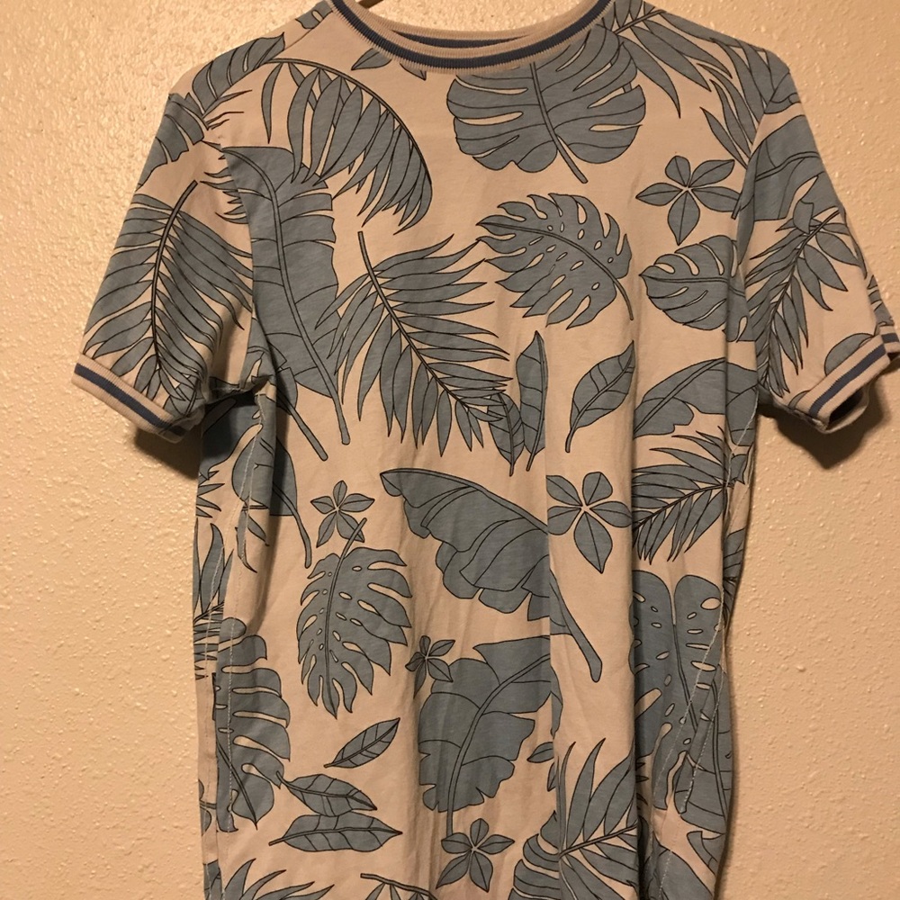 Free Planet Tee. Small.